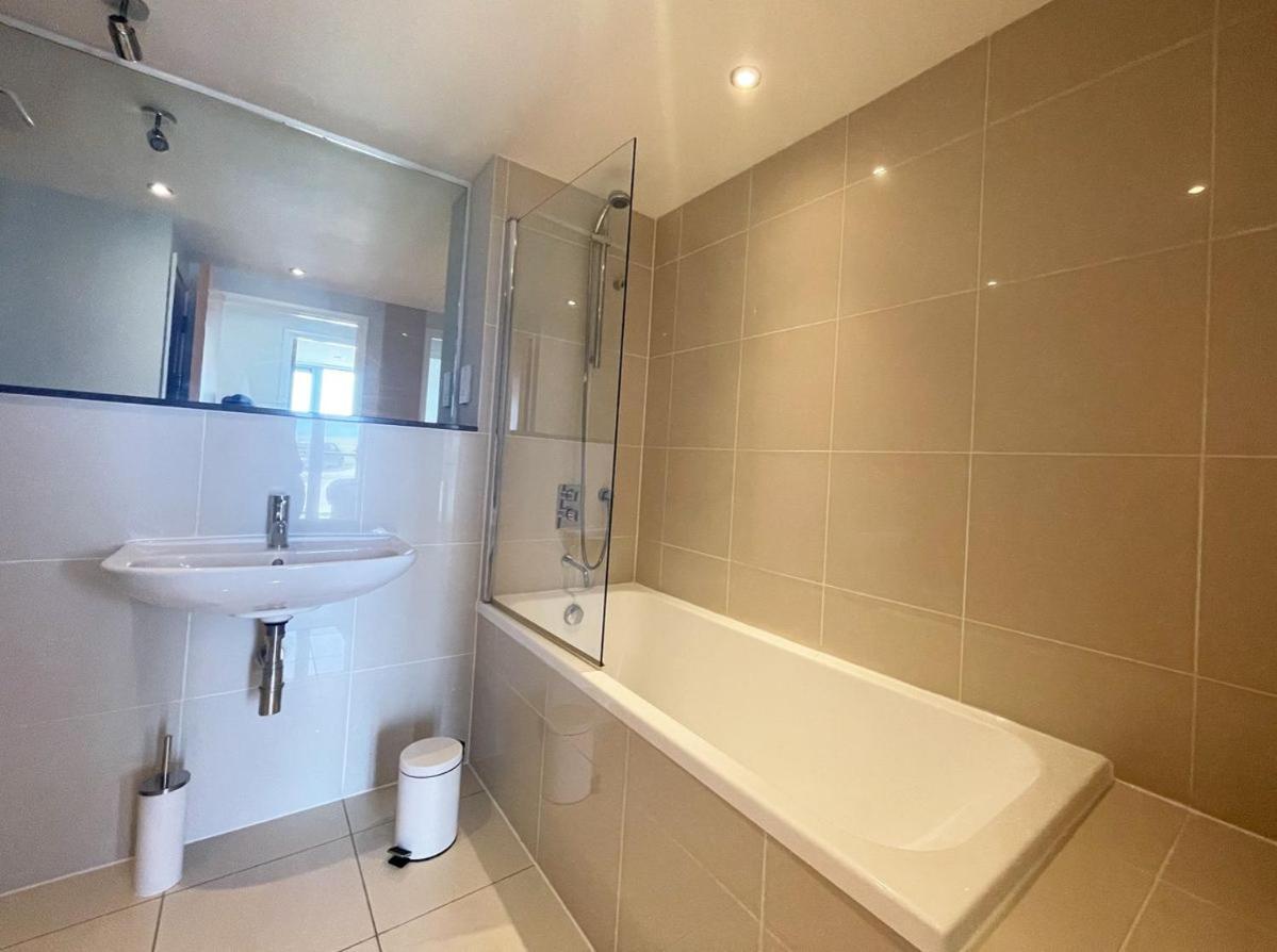 38 Zinc Villa New Quay Dış mekan fotoğraf
